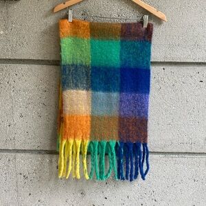 NWOT Tags Blanket Scarf